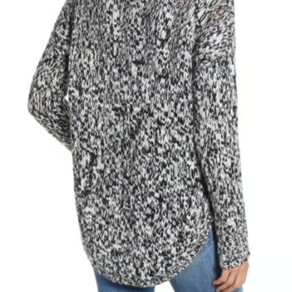 Treasure & Bond Extra Small Black and White Wool Turtleneck Tunic Sweater - Picture 3 of 12